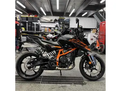 2026 KTM 390 DUKE KTM 390 DUKE 2026 Les photos peuvent être à titre indicatif et sans inscription. L...