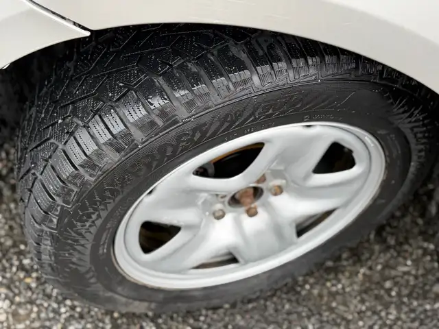 2006 Toyota Sienna 5dr CE 8-Passenger, FREE 0NE YEAR 20,000 KM L in Cars & Trucks in Vancouver - Image 24