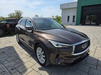 2019 Infiniti QX50 Luxe AWD with 103,000kms. Nicely equipped with Leather, Panoramic Sunroof, Alloys... (image 2)