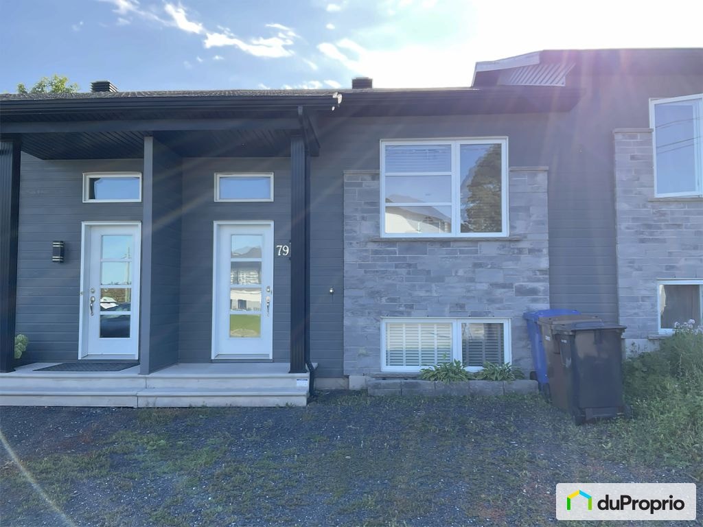$309,500 - Townhouse for sale in St-Apollinaire — photo 1