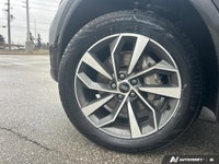The advertised vehicle price is based on a promotional finance offer. Customers who purchase the veh... (image 8)