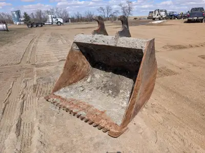 CWS SKELETON 70 IN. EXCAVATOR BUCKET - Excavator Bucket Located near Kindersley, Sk. CWS