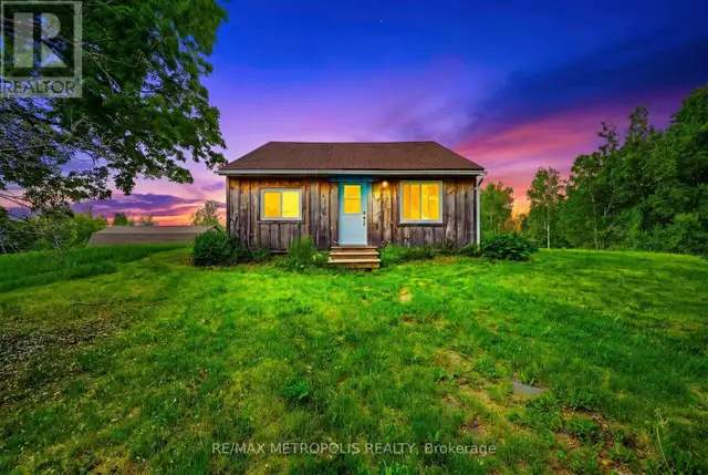 532 MITCHELL ROAD Cramahe, Ontario in Houses for Sale in Trenton - Image 2