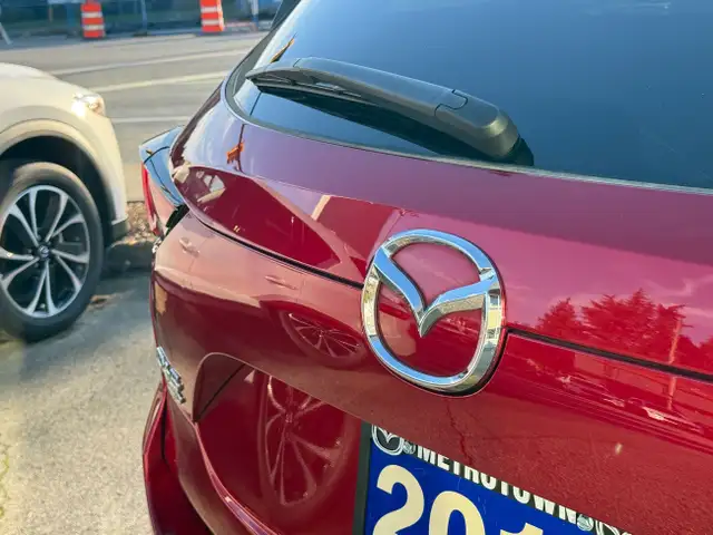 2017 Mazda CX-5 GT AWD at in Cars & Trucks in Burnaby/New Westminster - Image 12