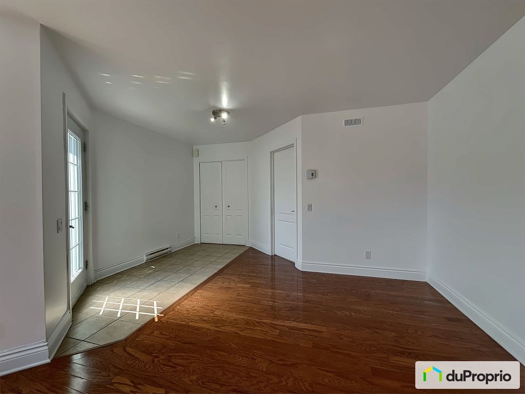 $335,000 - Condominium for sale in Val-Belair — photo 2