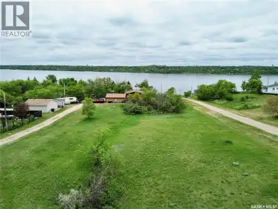 Build Your Dream Lake Home at Saskatchewan Beach – Prime Triple-Lot Package! Don't miss this incredi...