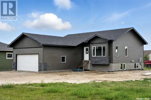 208 2nd STREET S Waldheim, Saskatchewan62863793768450121