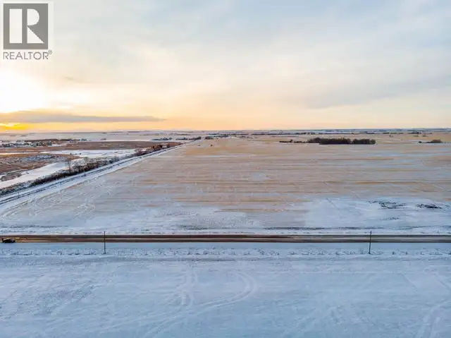 W4R26T25S16QSE Range Road 264 Rural Wheatland County, Alberta in Land for Sale in Calgary - Image 5