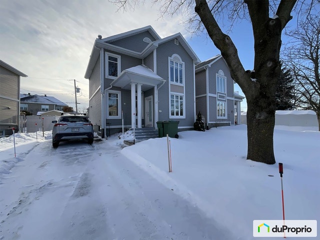 $590,000 - 2 Storey for sale in La Prairie — photo 2