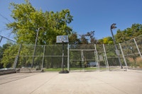 STUDENT-FRIENDLY TWO BEDROOM ONE BATHROOM APARTMENT FOR RENT IN LONDON! STEPS TO THE UNIVERSITY OF W... (image 8)