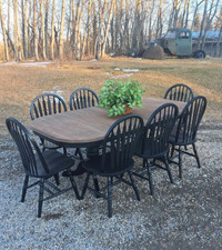 Solid Wood Double Pedestal Table with Two Butterfly Leaves
