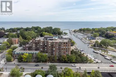 Carefree living reaches its finest expression in this spectacular, completely renovated 2-bdrm,2-bat...
