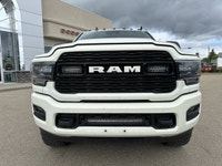 This Ram 2500 boasts a Intercooled Turbo Diesel I-6 6.7 L/408 engine powering this Automatic transmi... (image 2)