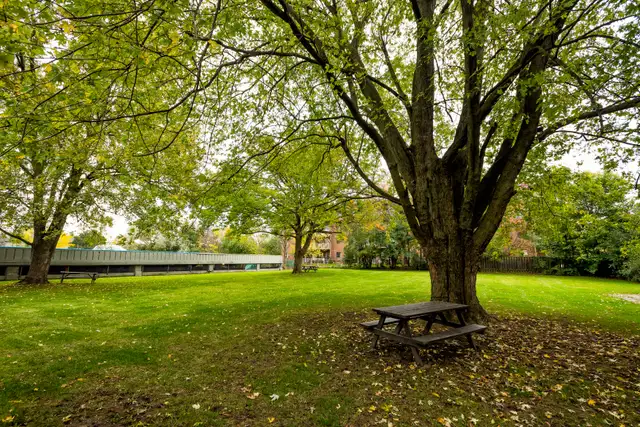 Landmark Towers - 2 Bedroom Apartment for Rent in Long Term Rentals in London - Image 16
