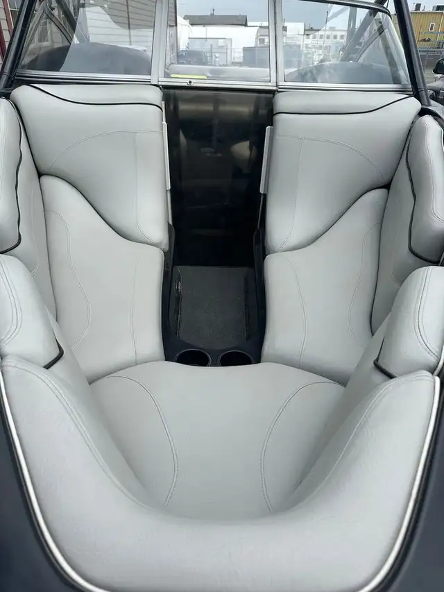 2006 Tige Boats TIGE 24EV SURF BOAT 241 Hours FINANCING AVAILABL in Powerboats & Motorboats in Calgary - Image 12