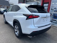 HERE IS A NICE CLEAN ACCIDENT AND RUST FREE LEXUS THAT LOOKS AND DRIVES GREAT AND SOLD CERTIFIED COM... (image 5)