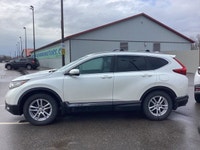 // ACCIDENT FREE!! // This 2018 Honda CR-V Touring AWD is a smart choice for daily driving in Cayuga... (image 1)