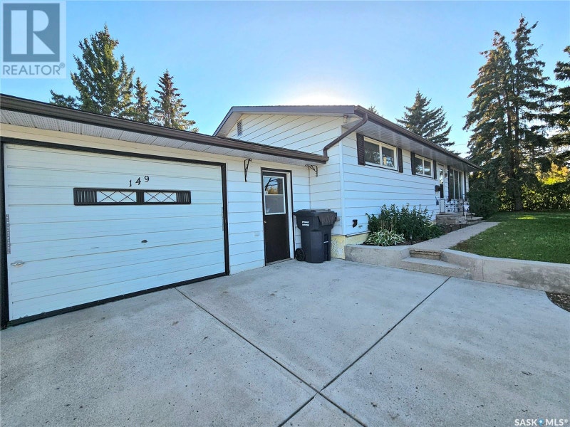 149 Elizabeth AVENUE Yorkton, Saskatchewan Houses for Sale Regina