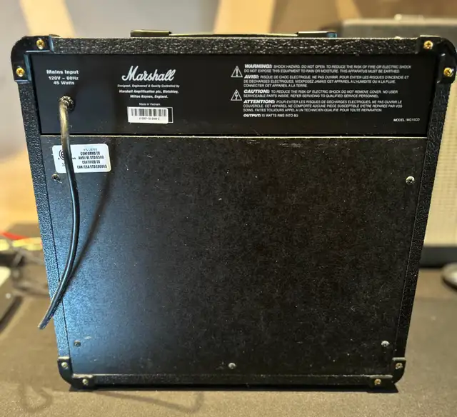 Marshall MG15CD Guitar Amp in Amps & Pedals in Ottawa - Image 4