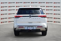 Embark on your next adventure with the 2025 Nissan Pathfinder Platinum, a sophisticated sport utilit... (image 3)
