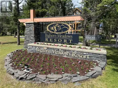 Radium Hot Springs - Big Horn Meadows - A magical corner location directly on the pond of the specta...