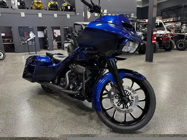 2016 Harley-Davidson ROAD GLIDE SPECIAL in Sport Touring in Ottawa - Image 4