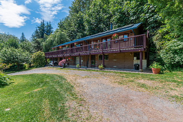 Home on 2 beautiful acres!  1621 Columbia Valley Rd in Houses for Sale in Chilliwack