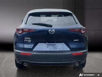 Le Mazda CX-30 GS AWD 2025 se positionne comme un multisegment compact polyvalent qui combine design... (image 5)
