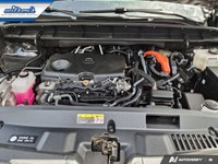 Come see this certified 2022 Toyota Highlander Hybrid LE AWD | Carplay and Android Auto | Blindspot... (image 8)