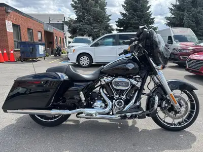Check out this 2021 Harley-Davidson Street Glide Special 114ci with only 8,260kms. Be sure to follow...