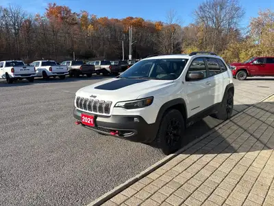 See Dealer Website for Details. Engine: 3.2