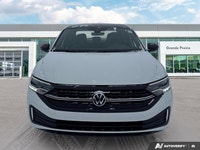 Navigating your daily commute gains confidence and comfort in this 2024 Volkswagen Jetta Comfortline... (image 7)