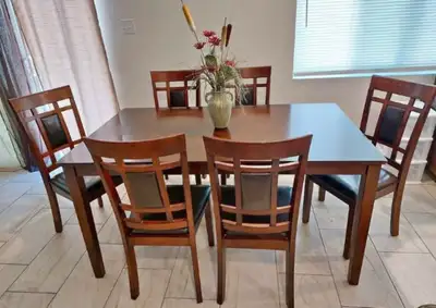 7-Piece Dining Room Set | Wood & Leather Chairs | Great Conditio, View more