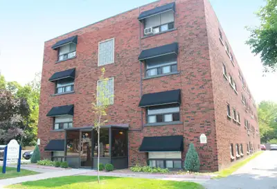 Looking for cozy, comfortable living in one of the most convenient areas of Guelph? Sienna Apartment...