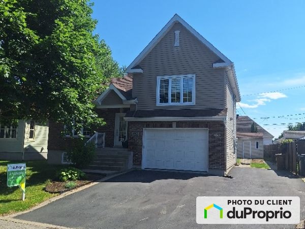 $849,900 - Duplex for sale in Mascouche — photo 1