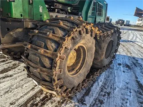 2014 JOHN DEERE 1910E FORWARDER  Cash/ trade/ lease to own term in Heavy Equipment in Fort St. John - Image 8