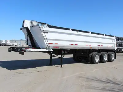 Available 2026-05-13. Gravel, Square End Dump, Air suspension, Tridem axle, Steel rims, 3/16" abrasi...