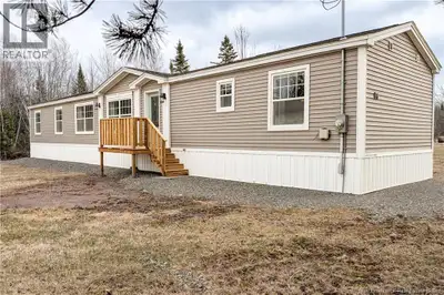 This beautifully maintained mini home, just six years old, offers bright, modern living with an open...