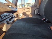 Ryder Stock ID: 803842 Transmission Type/Speed: AUTO 6 Engine: DIESEL B6.7 '17 280/2400 Horse Power:... (image 8)