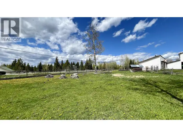 5403 UPPER HOUSEMAN ROAD Forest Grove, British Columbia in Houses for Sale in 100 Mile House - Image 4
