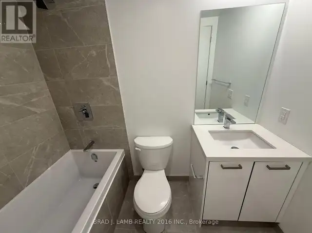 717 - 55 ONTARIO STREET Toronto (Moss Park), Ontario in Long Term Rentals in City of Toronto - Image 6