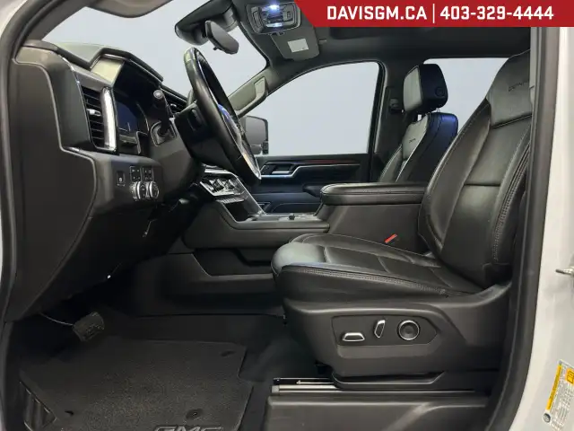 2025 GMC Sierra 3500HD Denali 4WD Crew Cab Standard Box Denali in Cars & Trucks in Lethbridge - Image 11
