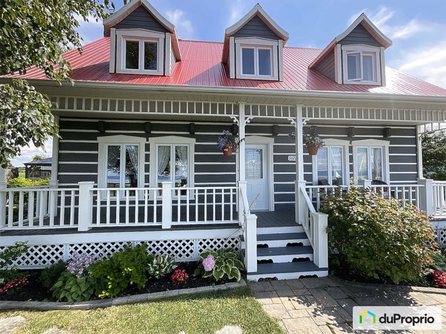 $595,000 - 2 Storey for sale in St-Roch-Des-Aulnaies — photo 1