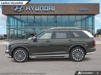 AMVIC LICENSED DEALER. PRICE EXPIRES May 21,2025 Engine: 3.5L V6 L/100Km City: 12.2 L/100Km Hwy: 9.7... (image 2)