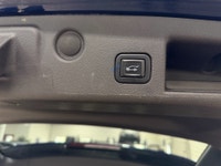 OPTIONS: WIRELESS APPLE CARPLAY - BLUETOOTH - BACKUP CAMERA - HEATED SEATS - KEYLESS START - REMOTE... (image 9)