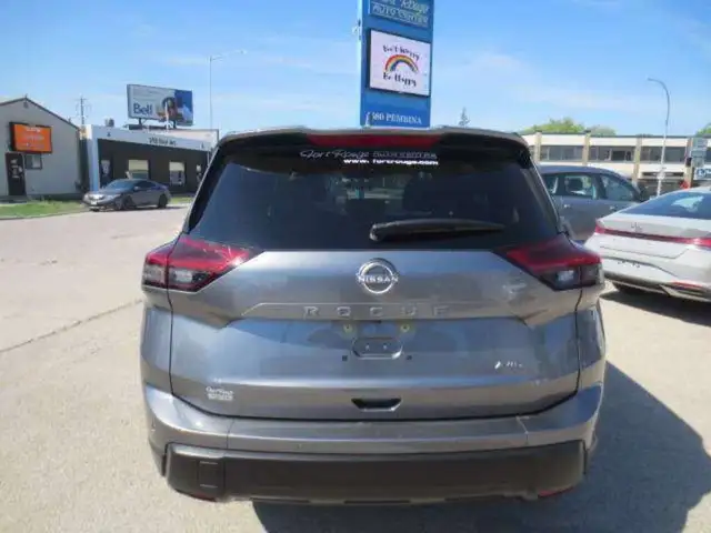2024 Nissan Rogue S AWD - Heated Seats/Wheel/Remote Start/Camera in Cars & Trucks in Winnipeg - Image 8