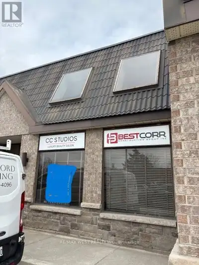ideal ground floor office with showroom with 18foot ceiling height, see floorplan attached, plaza ha...