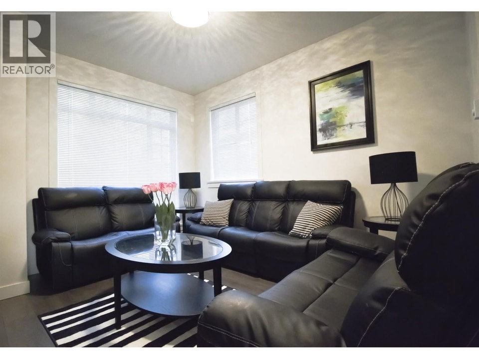 22 11305 240 STREET Maple Ridge, British Columbia 3