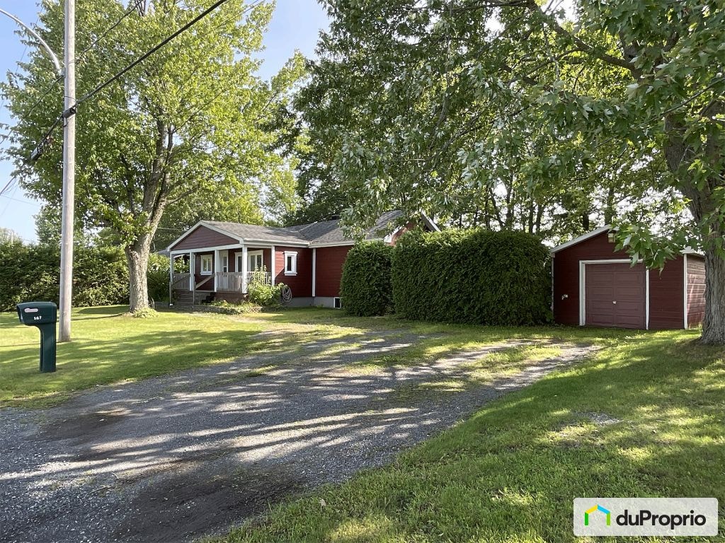 $550,000 - Triplex in Drummondville (St-Joachim-De-Courval) — photo 2