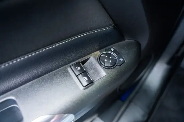2022 Ford Mustang5919031836449382421